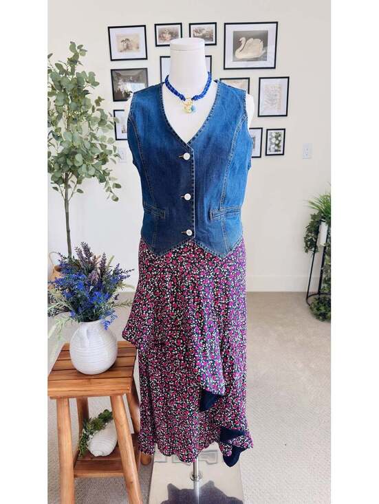 Jackets & Blazers - Boutique Denim Button-Front Vest - Size S
